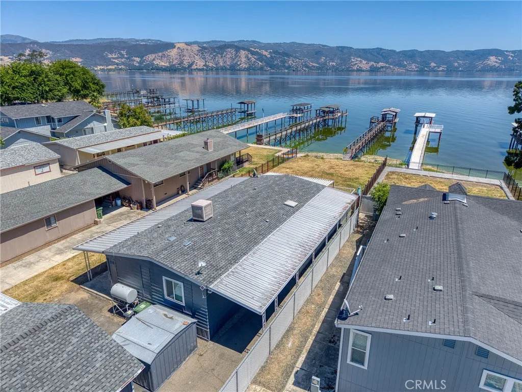 4356 Lakeshore Boulevard - Photo 1