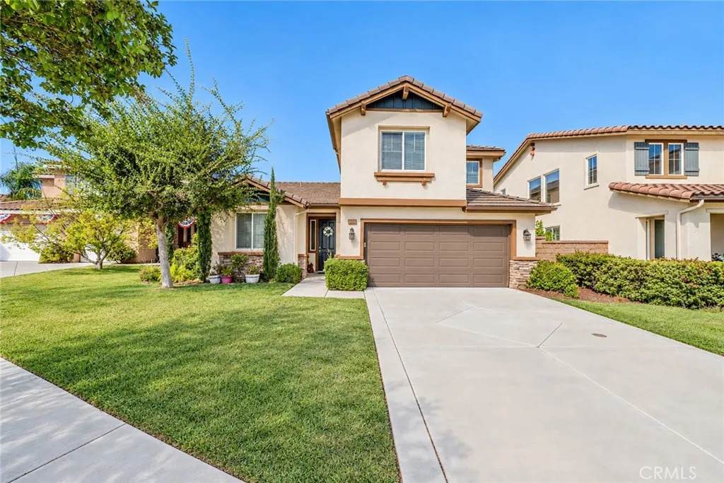 34096 Lady Fern Court - Photo 1