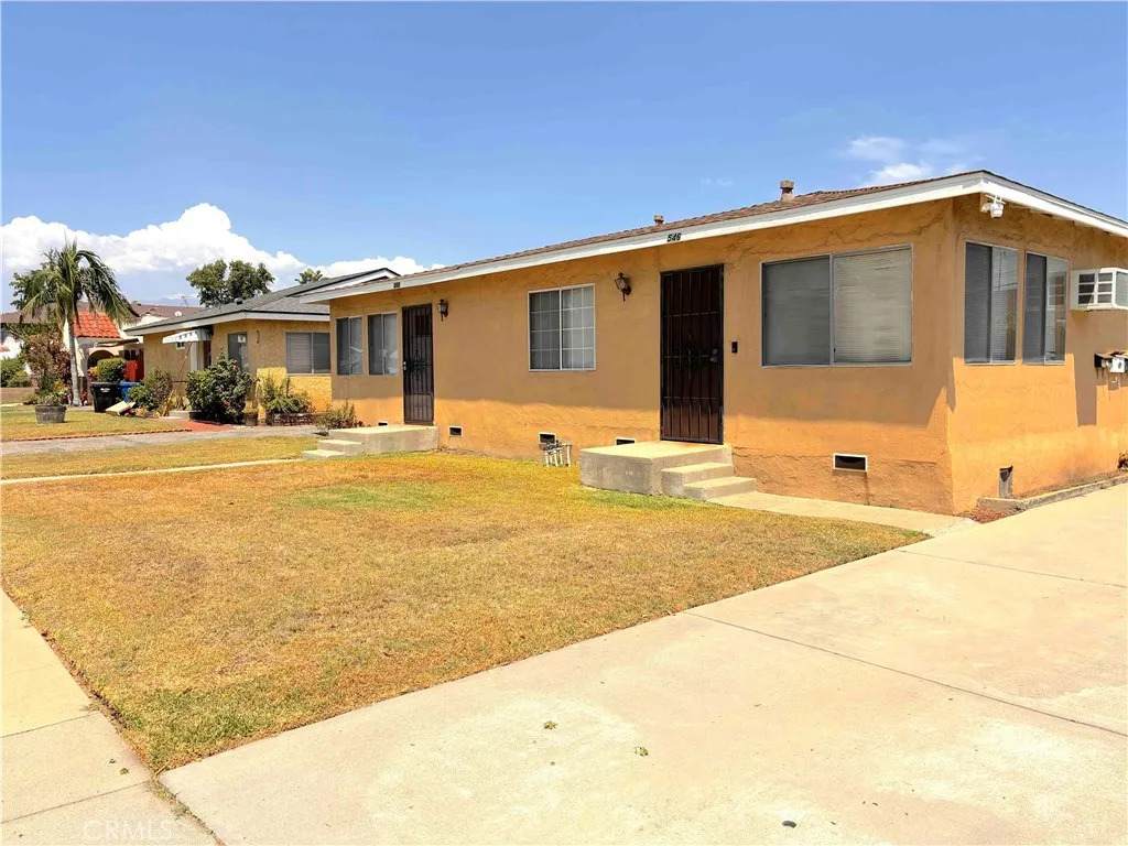 550 Valencia - Photo 1