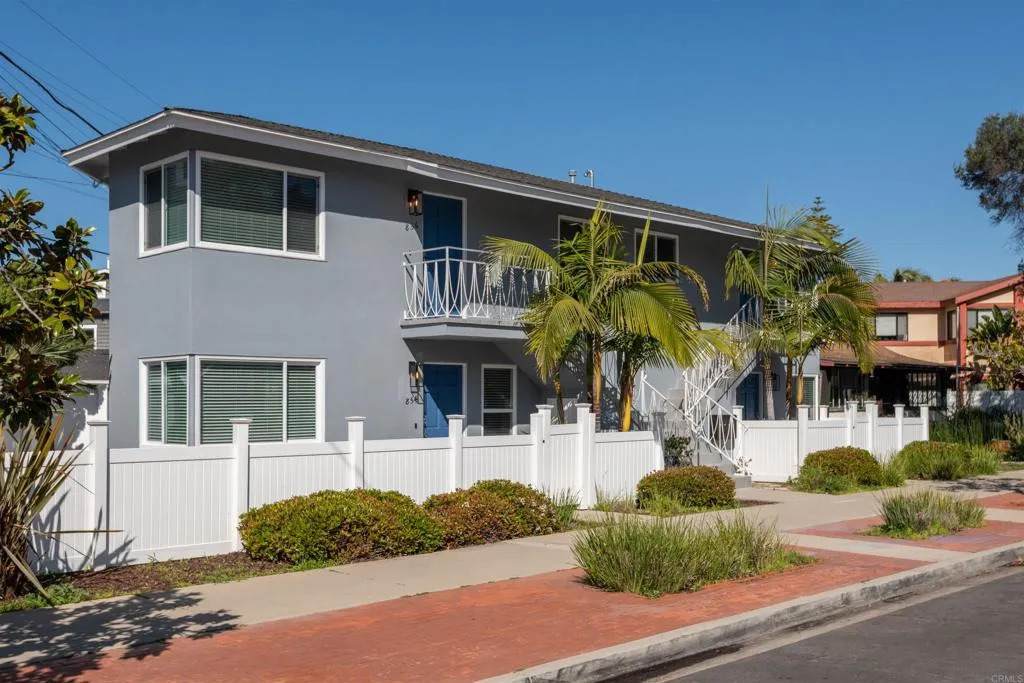 856 Olive - Photo 1