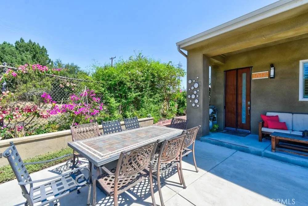 1018 La Presa Drive - Photo 1