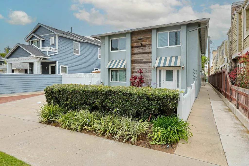 751 D Avenue - Photo 1