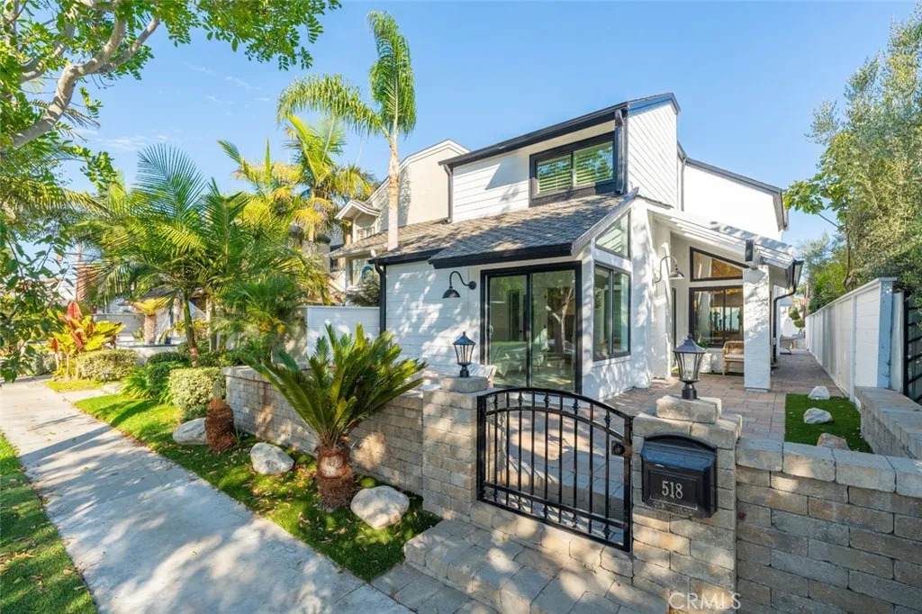 518 19th - Photo 1