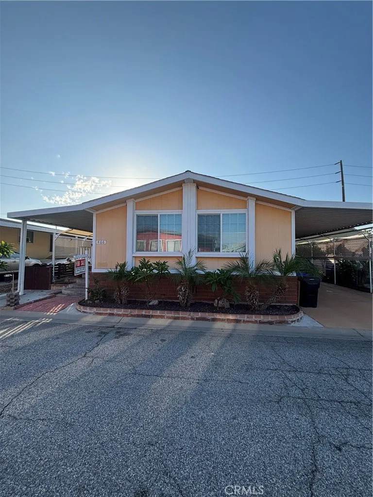 2601 Victoria - Photo 1
