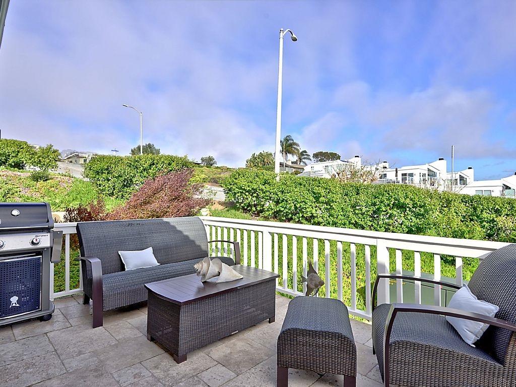828 Sea Turf Cir - Photo 1