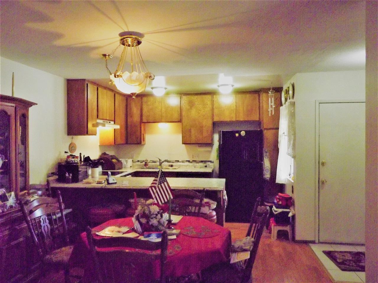 8445 Graves Ave - Photo 1