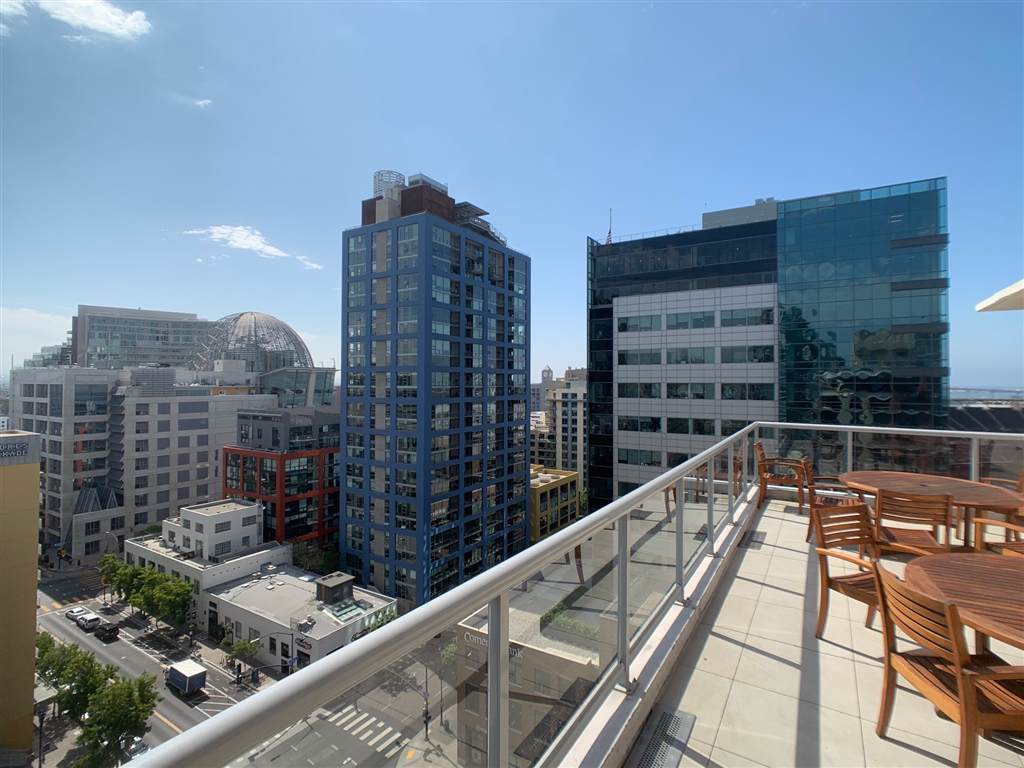427 9th Ave. - Photo 1