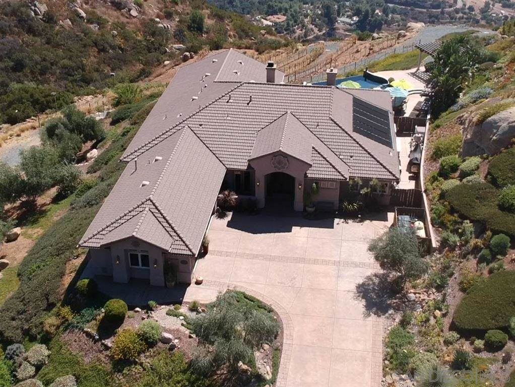 555 Bear View Way - Photo 1
