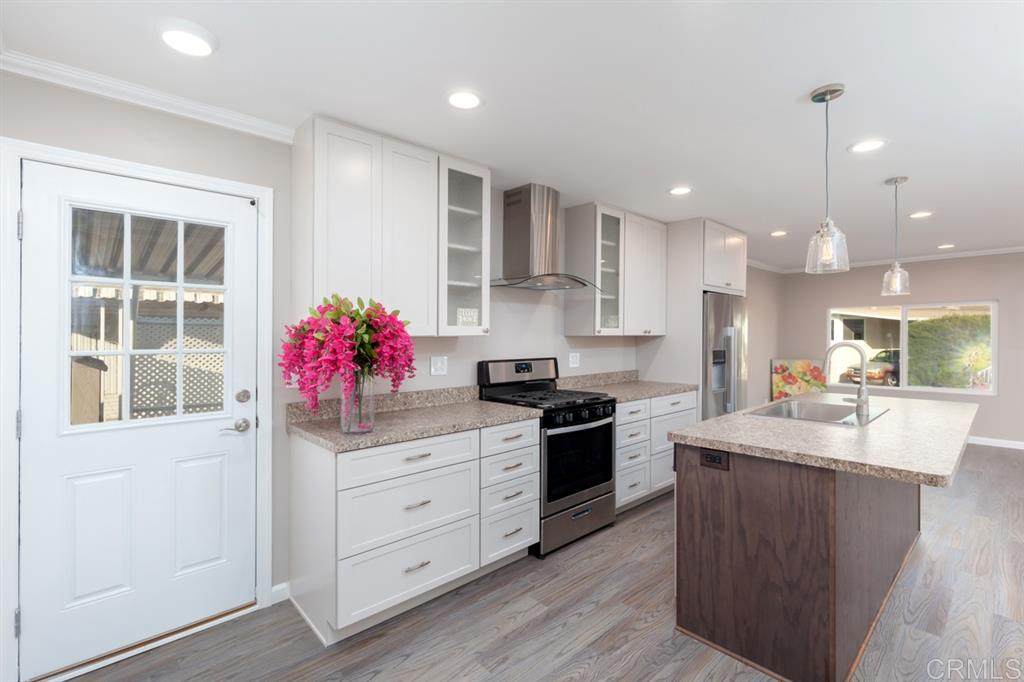63 Bahia Ln - Photo 1