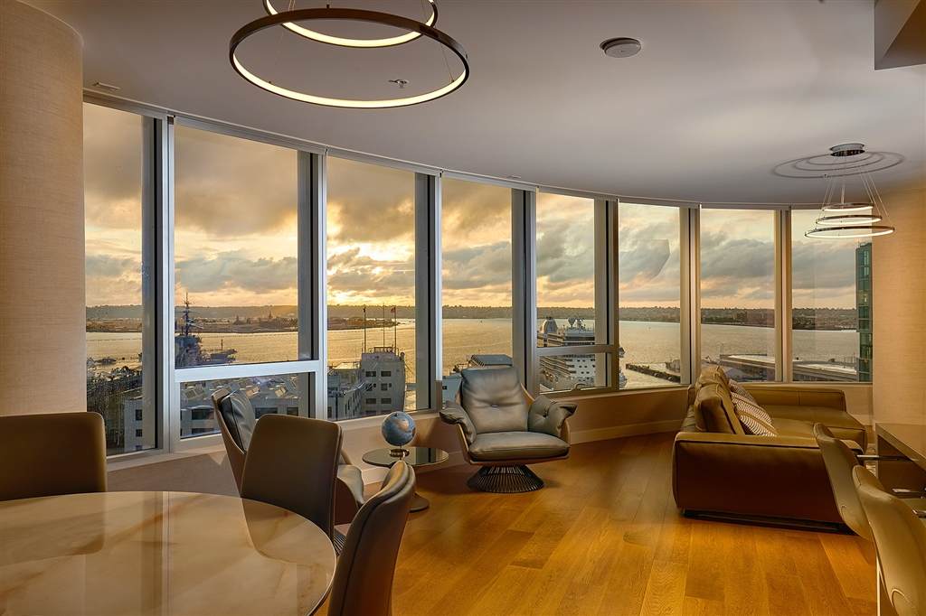 888 E Street - Photo 1