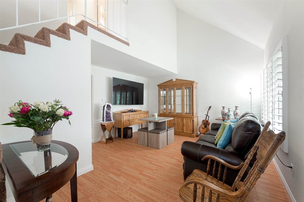 5023 La Cuenta Dr - Photo 1