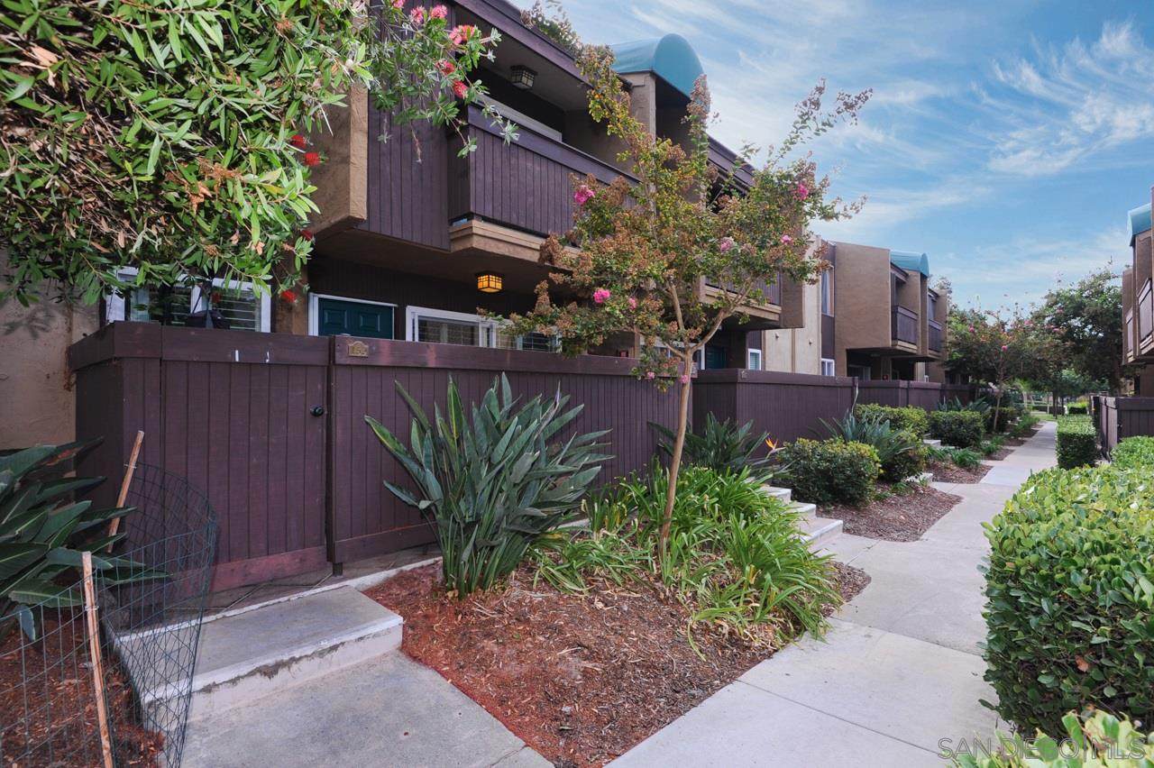 3456 Castle Glen Dr - Photo 1