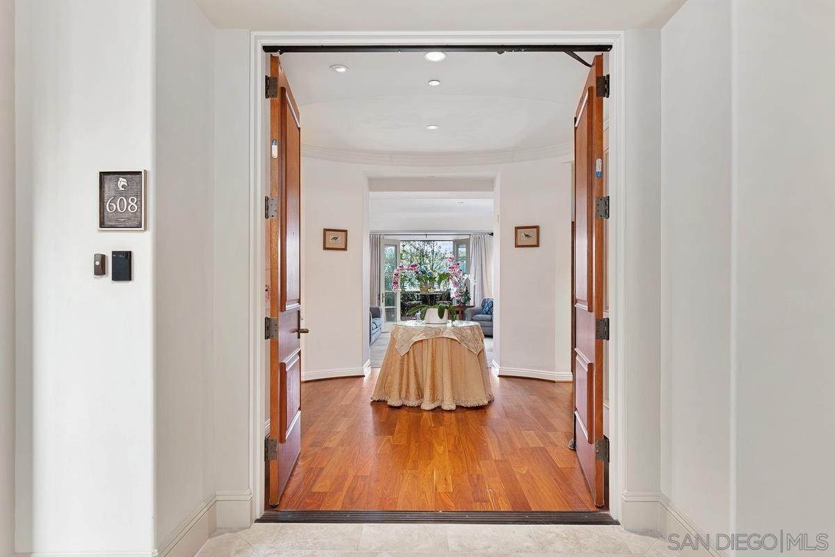 464 Prospect St - Photo 1