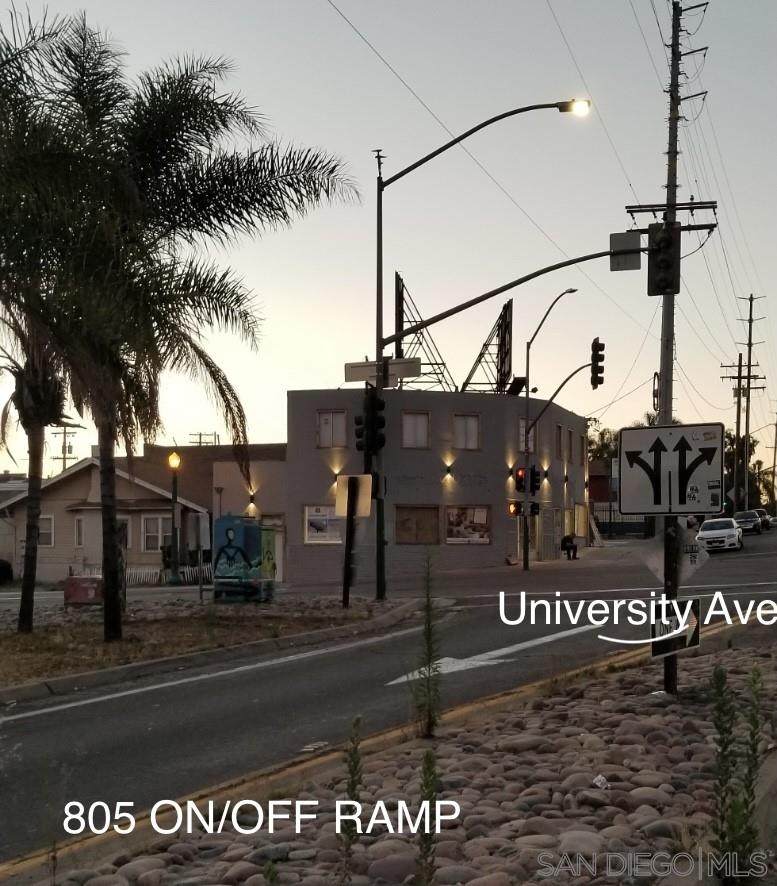 3392 University Ave - Photo 1