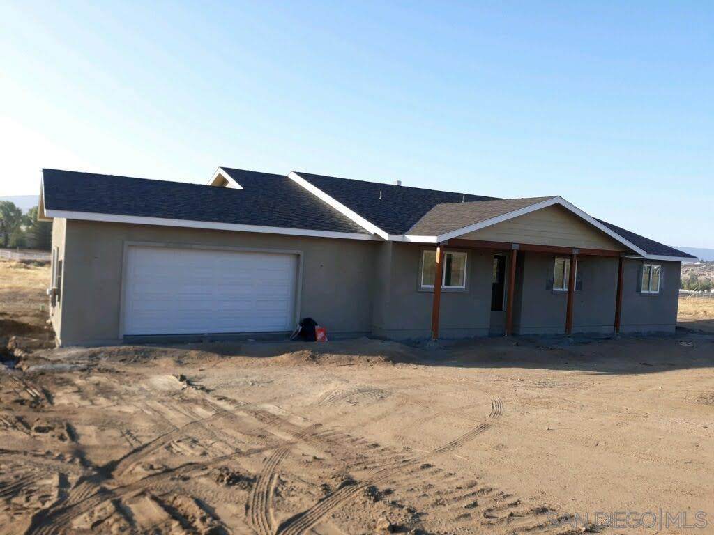 49470 Squaw Peak Ct - Photo 1