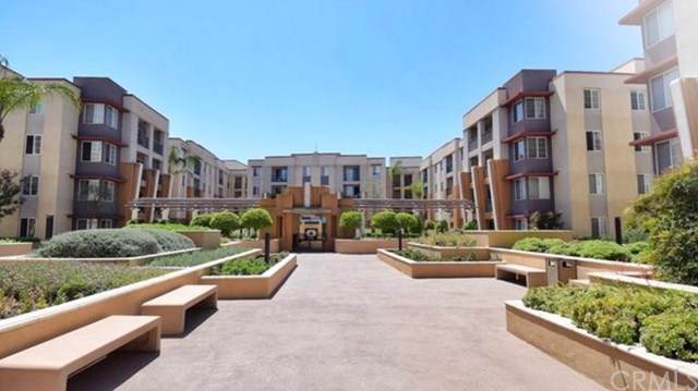 360 Avenue 26 - Photo 1