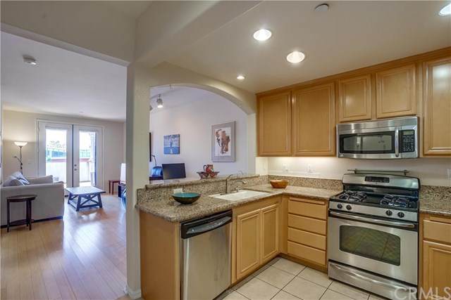 2001 Artesia Boulevard - Photo 1