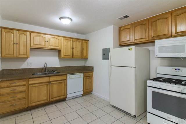 1046 Clifford Avenue - Photo 1