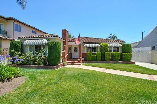 4550 Blackthorne Avenue - Photo 1