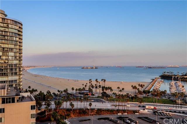 525 Seaside Way - Photo 1