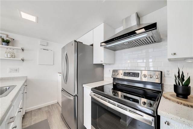 23296 La Mar - Photo 1