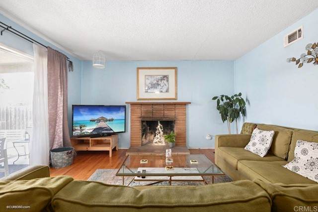 2220 Lyndine Street - Photo 1