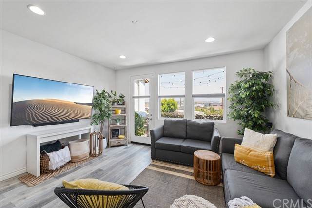 1128 Calle Montana - Photo 1
