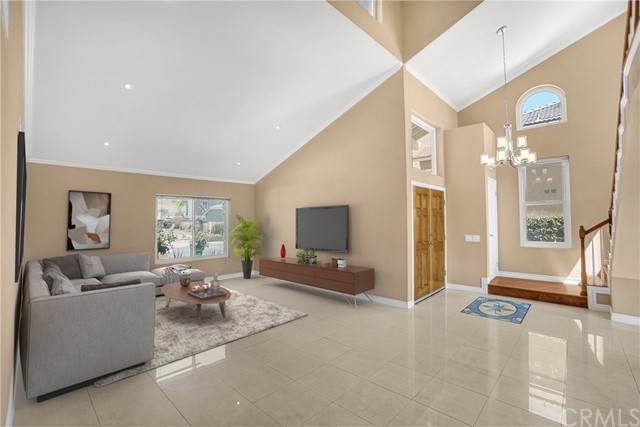 811 Rexford Court - Photo 1