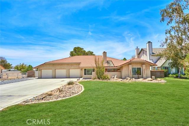 12390 Reata Road - Photo 1