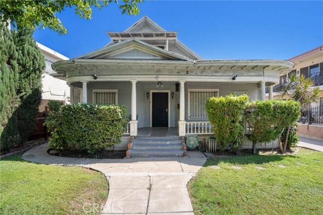 5526 Lexington - Photo 1