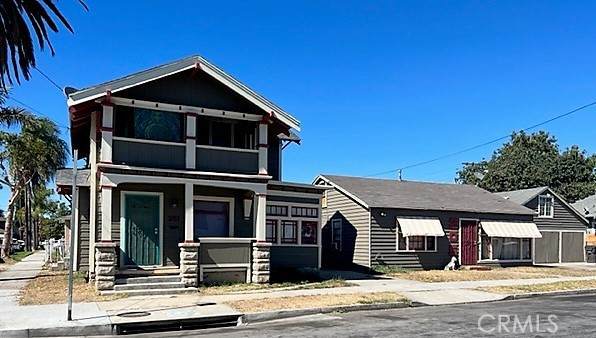 201 Eagle Street - Photo 1