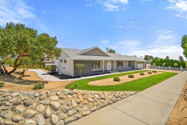 1594 San Antonio Avenue - Photo 1