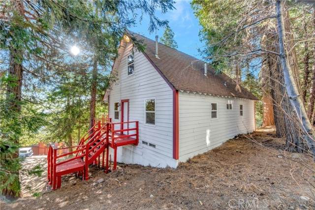 22421 Pine - Photo 1