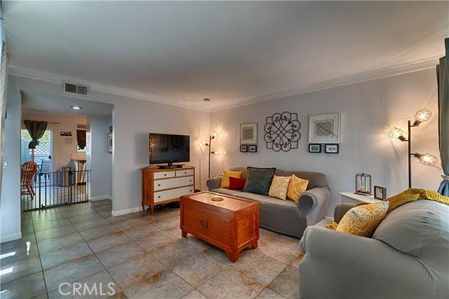 307 Singingwood Street - Photo 1