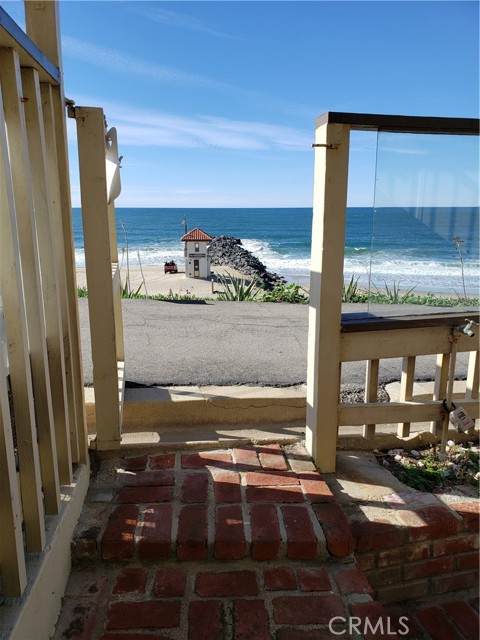 625 Esplanade - Photo 1