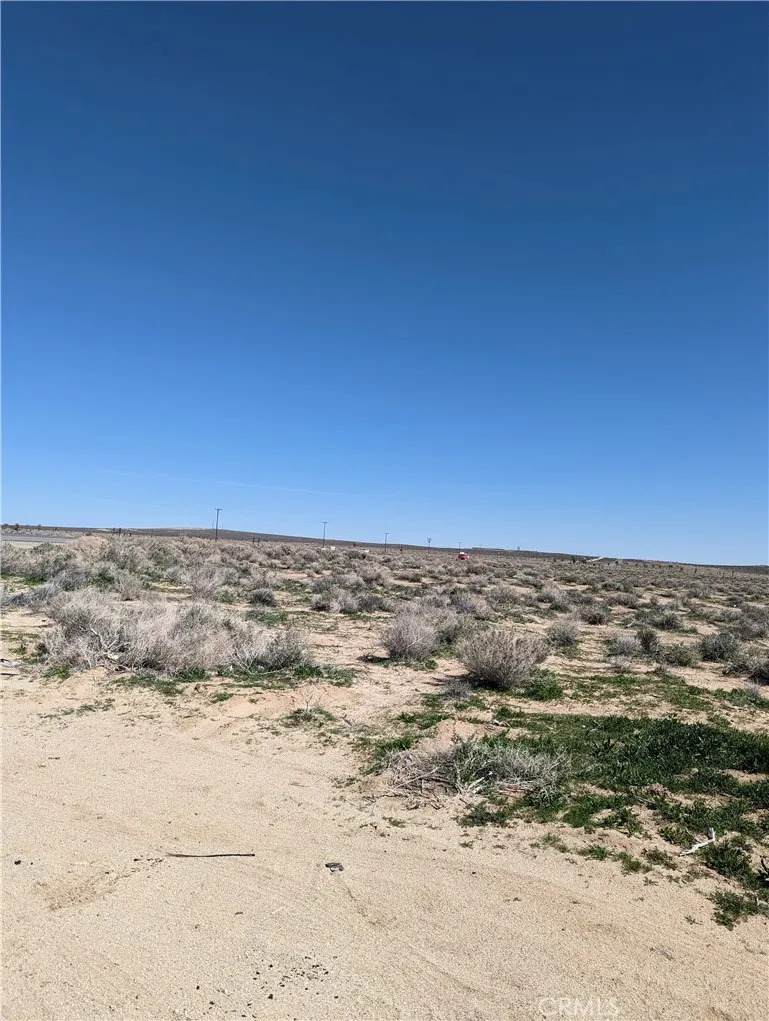 0 Unknown - Photo 1