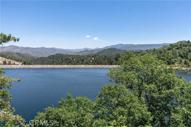537 Canyon View Road - Photo 1