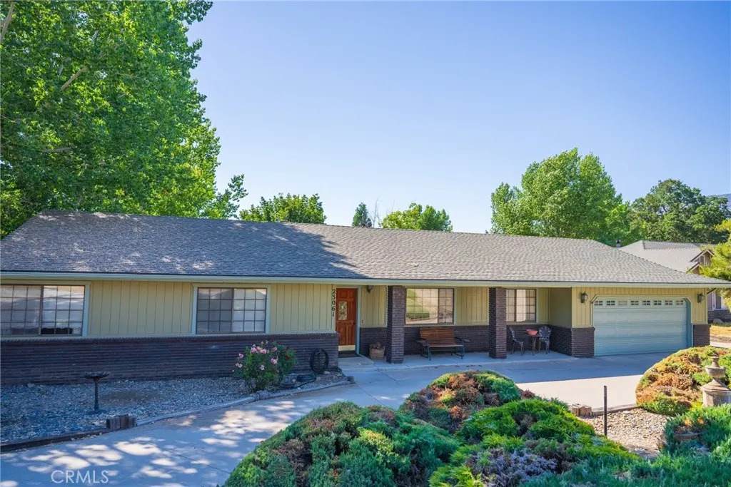 23061 Lakeview Drive - Photo 1