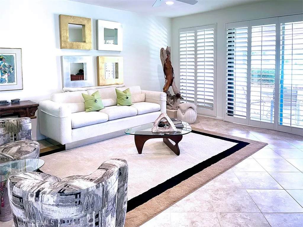 8 Cadiz Drive - Photo 1