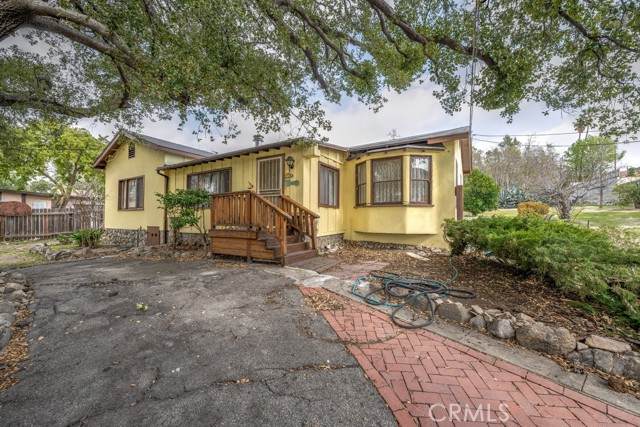 10520 Hillhaven Avenue - Photo 1