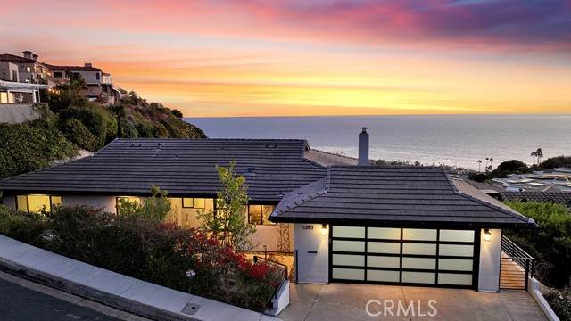 1380 Skyline Drive - Photo 1