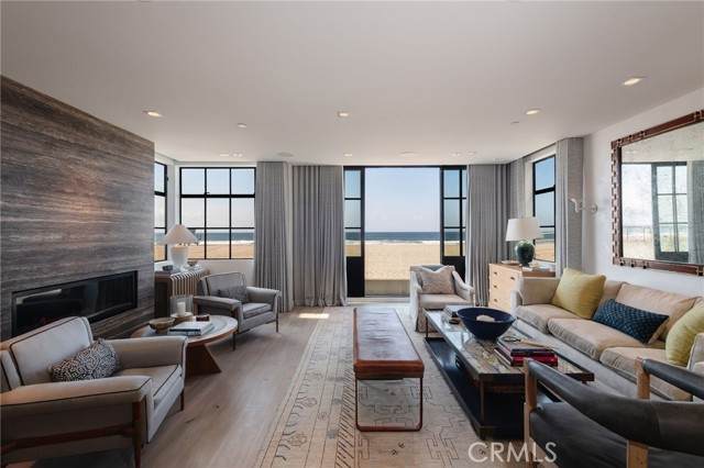 3222 The Strand - Photo 1