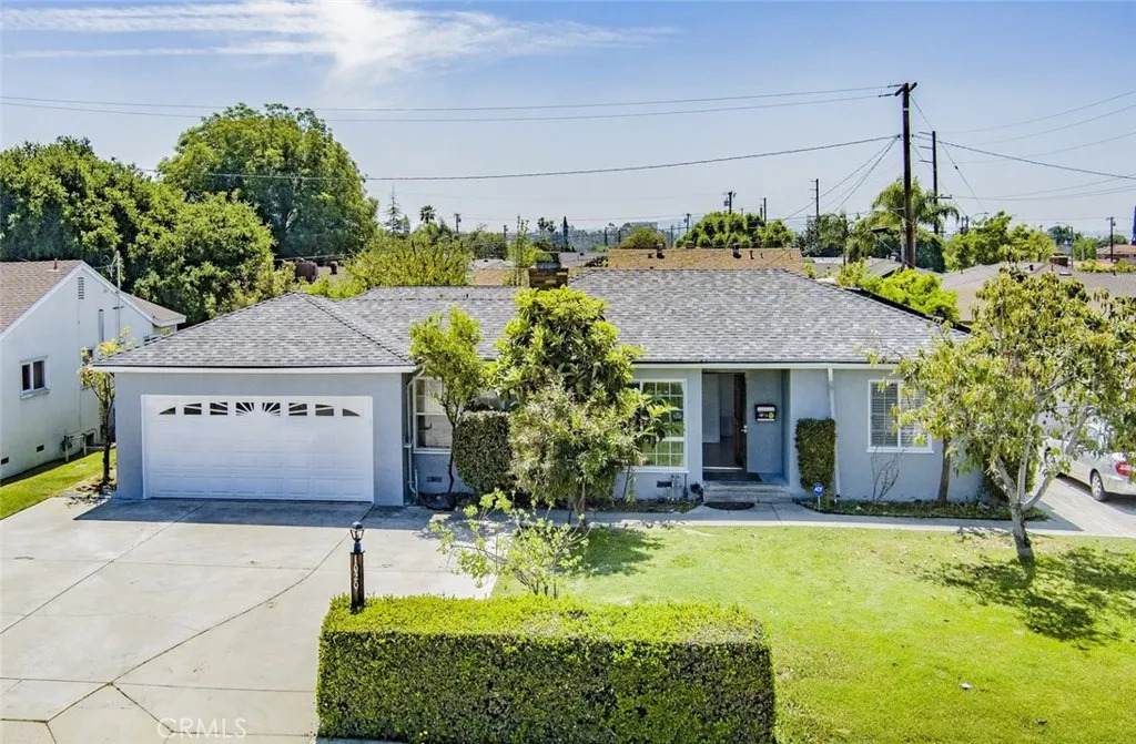 1020 Rowland Avenue - Photo 1