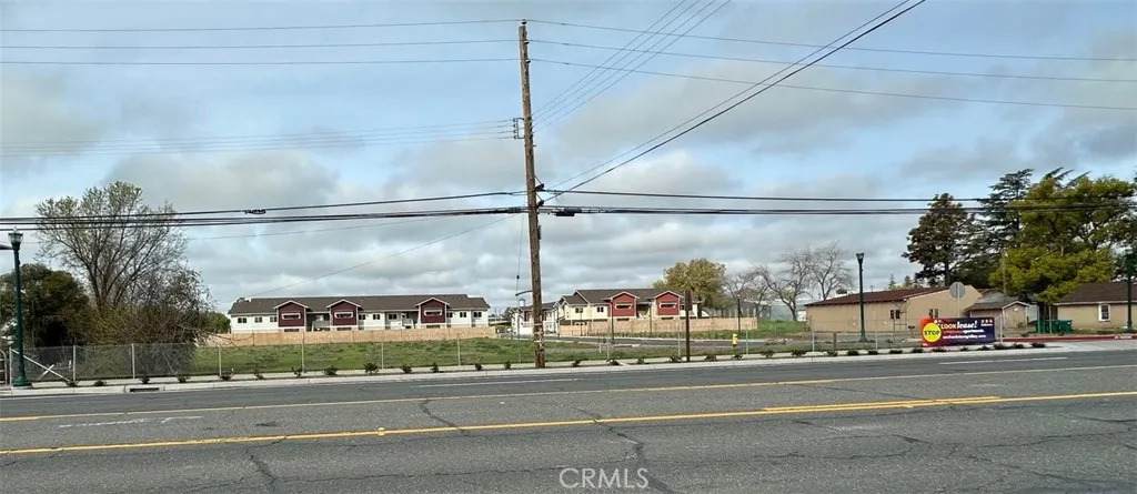 1425 Hwy 99 - Photo 1