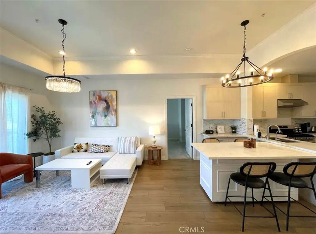 1598 Long Beach Blvd - Photo 1