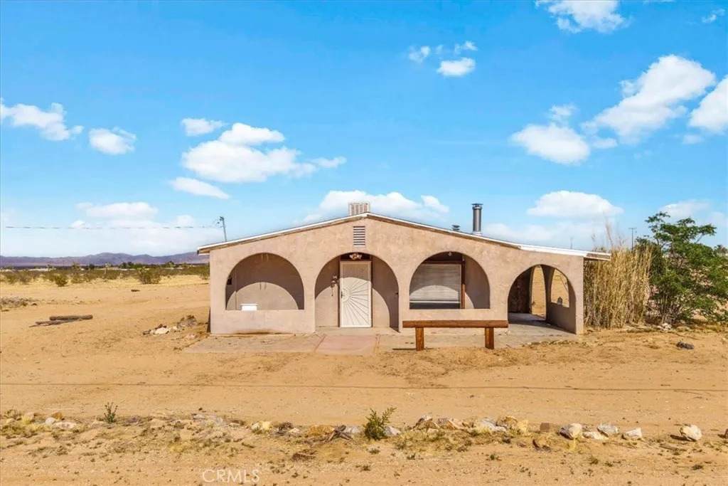 59724 Stearman Road - Photo 1