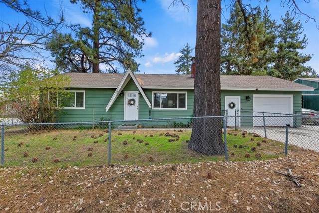 1040 Aeroplane Boulevard - Photo 1