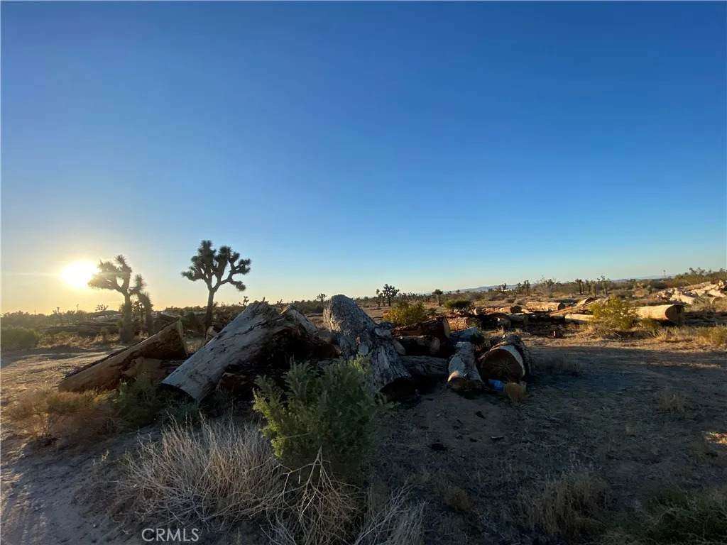 0 Sunset - Photo 1