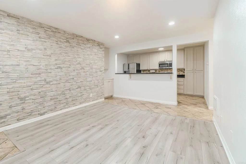 9860 Dale Avenue - Photo 1