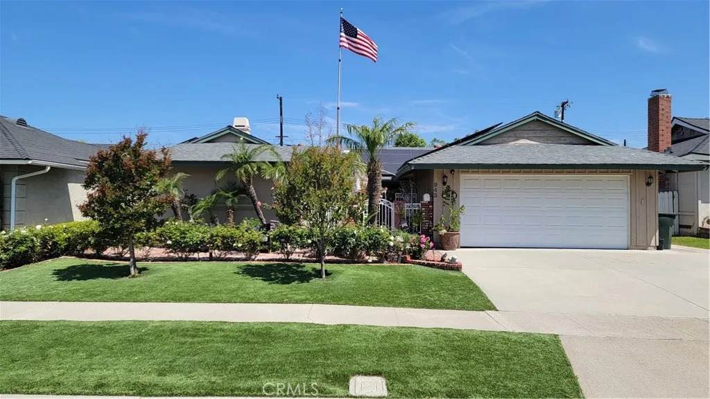 943 Berkenstock Lane - Photo 1